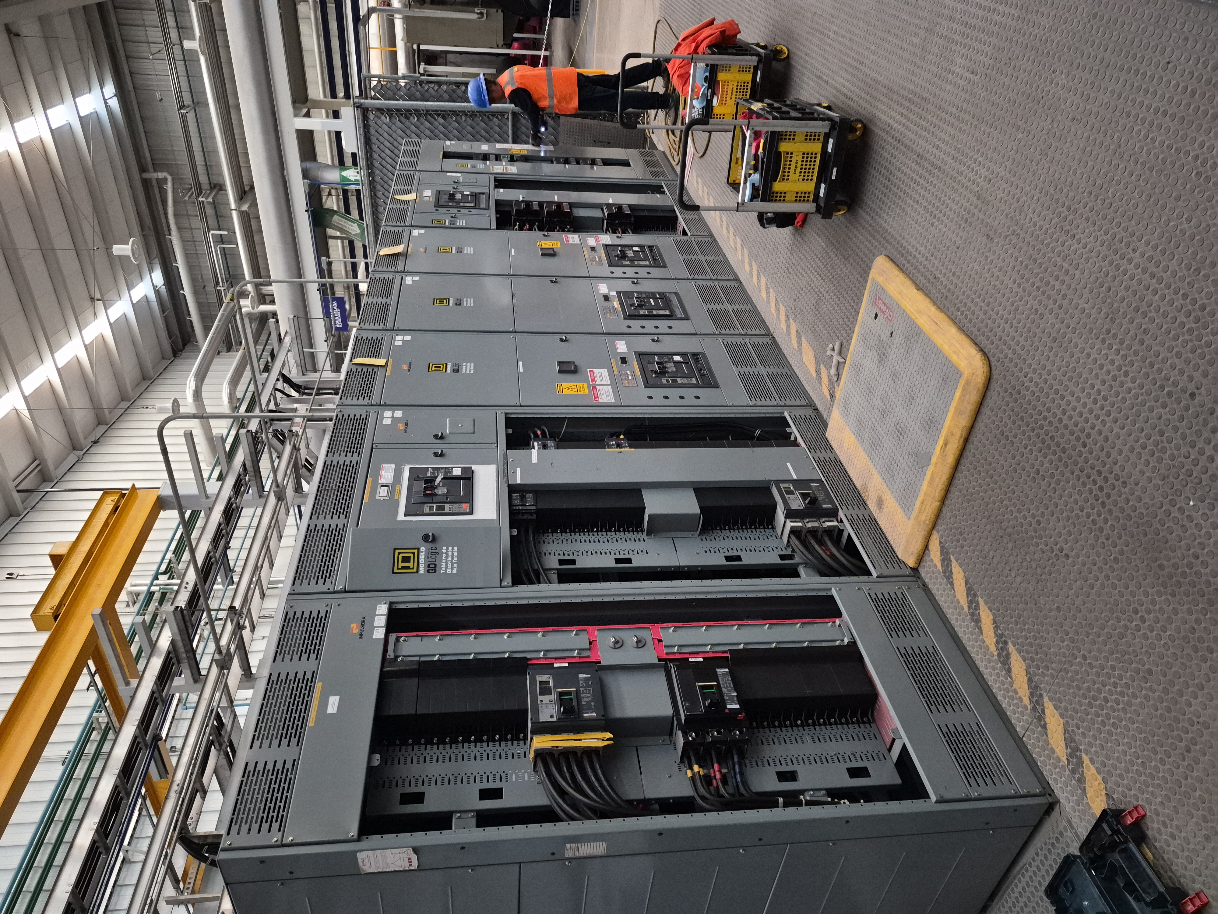 Mantenimiento preventivo a tableros autosoportados en baja tensión