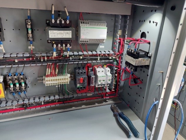 Cableado para control de bobina MN en interruptor Masterpact NW