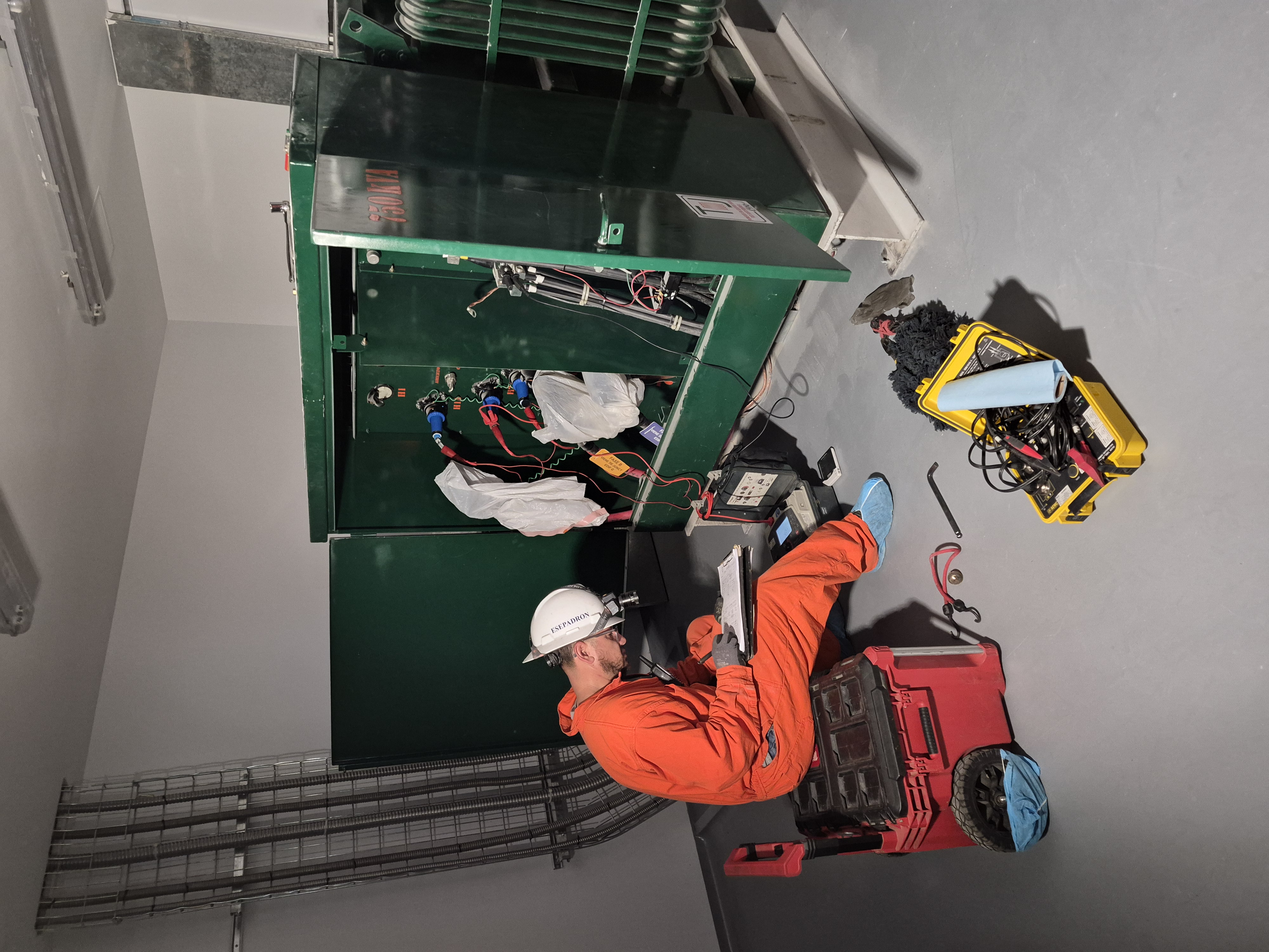 Prueba de resistencia de aislamiento a transformador en aceite en media tensión